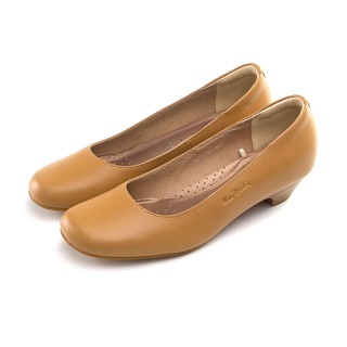 Pierre Cardin รองเท้าผู้หญิง รองเท้าส้นแบน รองเท้าคัทชู นุ่มสบาย ผลิตจากหนังแท้ สีน้ำตาลอ่อน รุ่น 25SD380