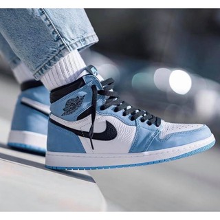 Nike Air Jordan 1 High University Blue**สอบถามไซส์ก่อนสั่งซื้อทุกครั้งนะครับ**