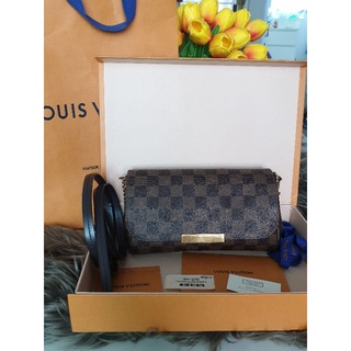 lv favorite pm dc18 สภาพดี มีรอยใช้งานบ้าง หายากแล้วนะค่ะ แท้100%