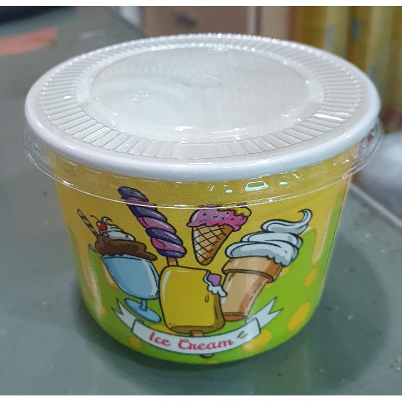 ถ้วยกระดาษ แบบมีลาย(คละลายตามโรงงานจัดส่ง)ขนาด260cc.ขายพร้อมฝาเรียบใส ปิดคู่กันตามรูป ใส่ไอศครีม ขนมหวาน แพคละ50ใบคู่ฝา