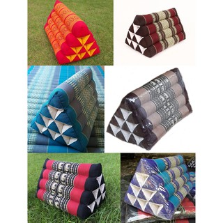 หมอนสามเหลี่ยม 10 ฃ่อง 20 นิ้ว  สูง 13 นิ้ว วัสดุ นุ่น100% ตกแต่งบ้าน THAI TRIANGLE Cushion Pillow Kapok