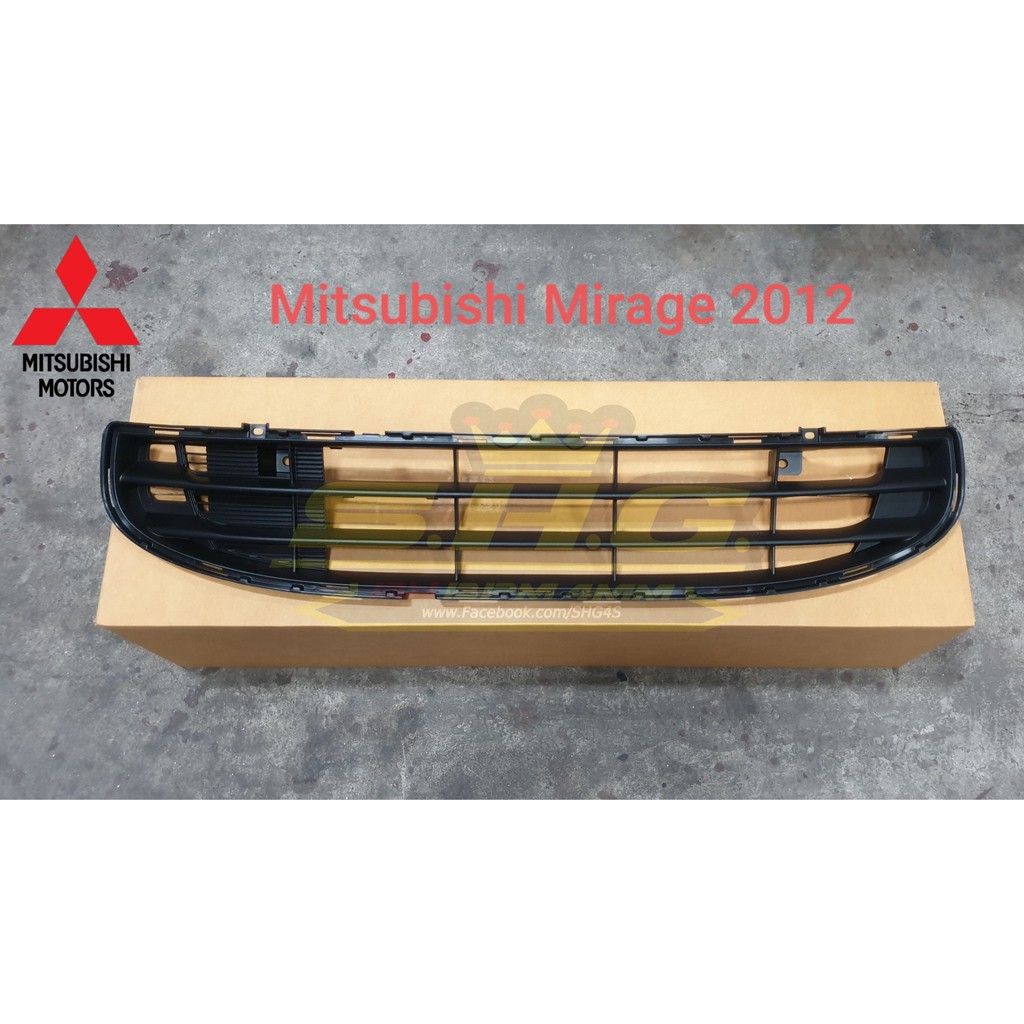 ช่องลมกันชนหน้า อันกลาง Mirage 2012 Mitsubishi (แท้)