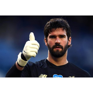 โปสเตอร์ อลิสซอน เบ็คเกอร์ Alisson Becker Liverpool The Kop YNWA  Poster ตกแต่งผนัง ฟุตบอล ของขวัญ ภาพถ่าย Football