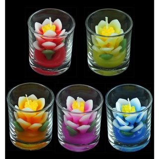 เทียนหอมดอกปทุมมาในแก้วใส มี 5 สีให้เลือก (1 ชิ้น/แพ็ค) ราคา 29 บาท