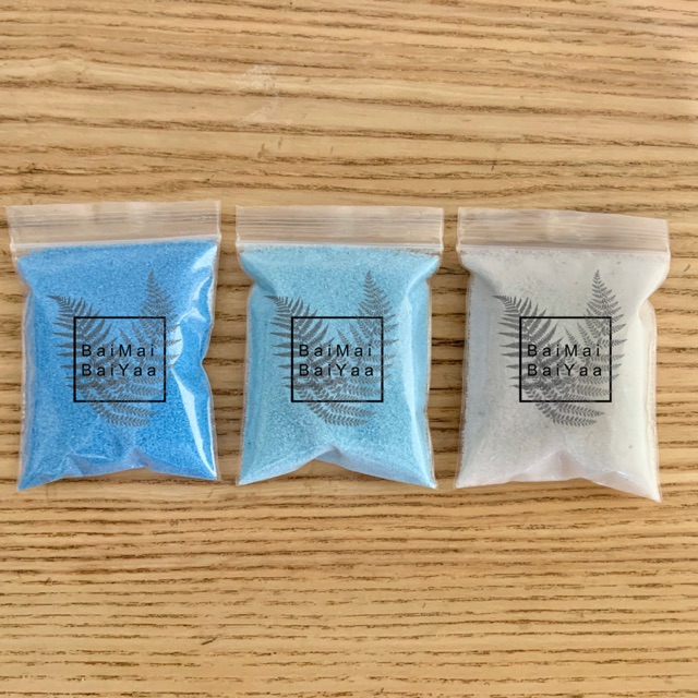 ทรายสีชนิดทรายละเอียด  บรรจุในถุงซิปล๊อค 1 ขีด (100g)