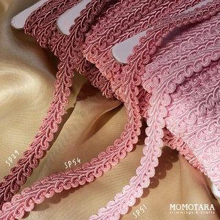 MOMOTARA No.688 (ชุดที่ 1) เทปทอลายตวัด Chinese Knit ขนาด 1.3 CM ความยาว 18 หลา