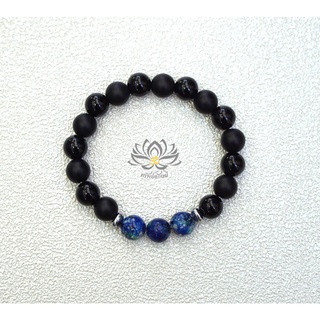 Lapis Lazuli + Onyx (ขนาด 8 มิลลิเมตร): เสริมสร้างความรู้ สติปัญญา ปกป้องคุ้มครอง