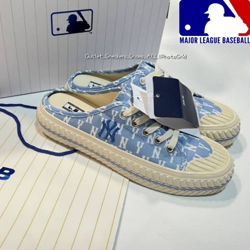 MLB Playball Mule Dia Monogram รองเท้าเปิดส้น
