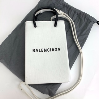 New! Balenciaga Phone holder พร้อมส่ง3สีราคาดีเหมือนเดิม