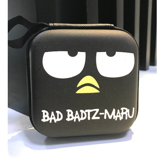 BAD BADTZ กล่องเก็บสายชาร์จ HDD , หูฟัง , เอนกประสงค์, Size M ลาย face แบด แบด หน้า ดำ งานดี evaกันกระแทก BY MANOPNEST