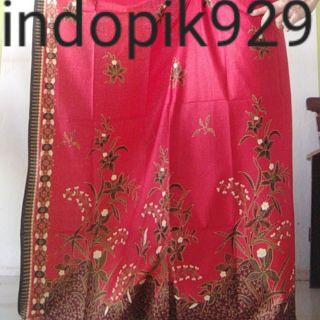 Indopik929ผ้าถุงปาเต๊ะอินโดสีแดงลายกล้วยไม้