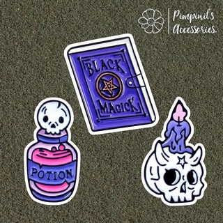 ʕ •ᴥ•ʔ ✿ พร้อมส่ง : เข็มกลัดเซ็ทหัวกระโหลก,ขวดยาพิษและสมุดเวทมนตร์ | Skull,Poison Bottle&amp; Magic Book Enamel Brooch Pin