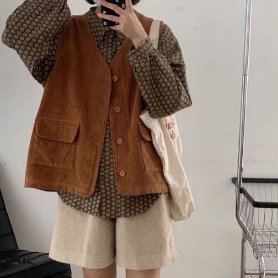 พร้อมส่ง เสื้อกั๊กผู้ชาย เสื้อกั๊กแคมป์ปิ้ง ผ้าลูกฟูกติดกระเป๋า(S-3XL)ใส่ได้ทั้งหญิงชาย ผ้าบางใส่สบายไม่ร้อน