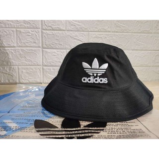 หมวกบักเก็ต Adidas ของแท้ ส่ง มาป้าย Tag ถุงใส่ หมวก Bucket ของแท้ แน่นอน 100 %