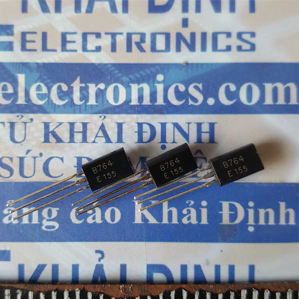 20pcs 2SB764 B764 T0-92L ไปข้างหน้า PNP ทรานซิสเตอร์ 1A 50V 0.9W kde1773