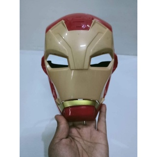 หน้ากากไอรอนแมน แบบเปิดหน้าได้ หน้ากากฮีโร่ Ironman มีเสียงมีไฟ พร้อมส่งในไทย