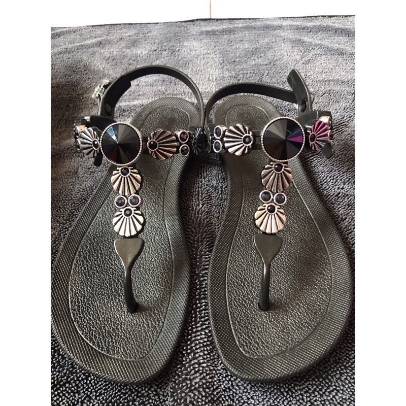 รองเท้าholsterมือสองสวยๆ