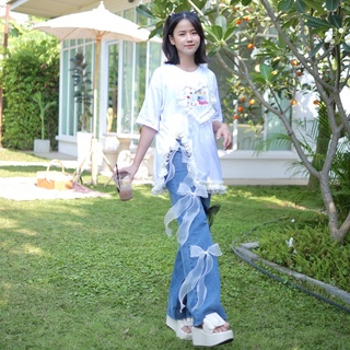 Nanta Bowie Jeans pant กางเกงยีนส์ขายาวทรงกระบอกกึ่งขาม้า ดีเทลโบว์ ไม่ซ้ำร้านอื่น
