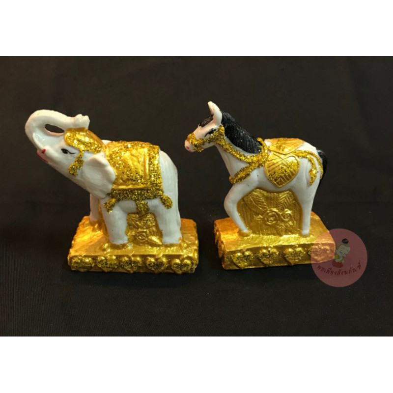 เครื่องตั้งศาล ช้างม้า เกรดA >>ขนาดเล็ก​<<  งานเขียนสีทอง​ และสีเงิน​ ​ สวยงาม​