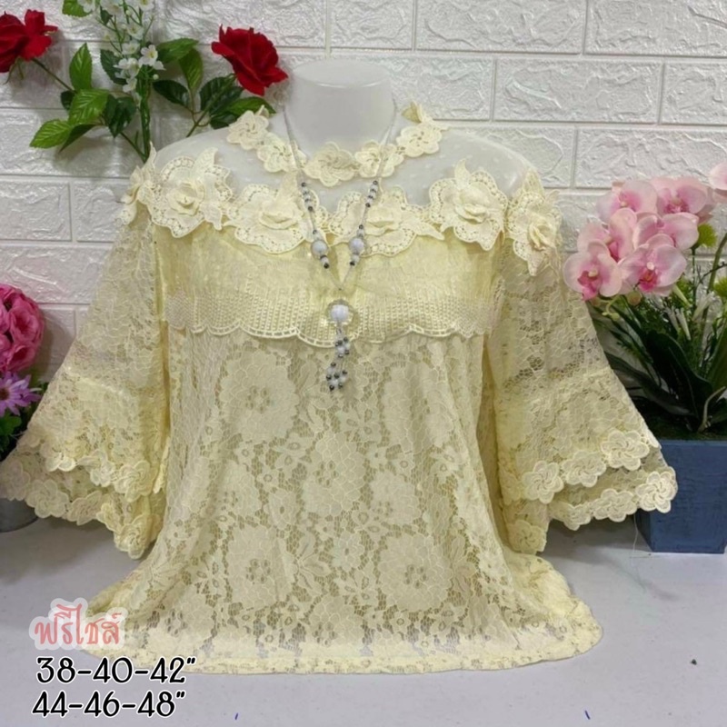 เสื้อลูกไม้ผู้หญิงแขนบาน อก 38-40-42 นิ้ว อก 44-46-48 นิ้ว (ฟรีไซส์) มีชับในเนื้อผ้าใส่สบาย มีหลายสีให้เลือก B