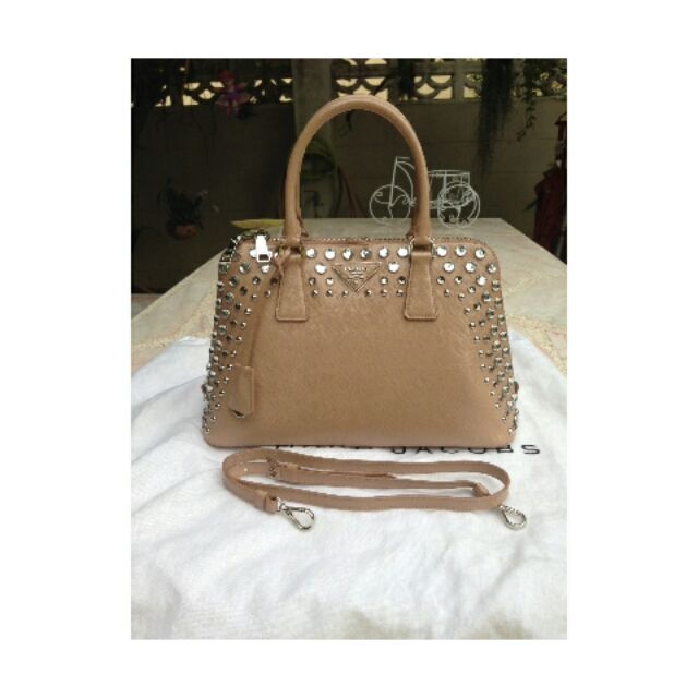 Prada Saffiano มือสอง