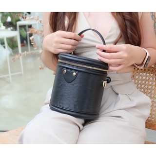 tier bucket กระเป๋าทรงถัง หนังแท้ แถมสายโซ่และสายหนังสะพาย คุณภาพดีที่สุด