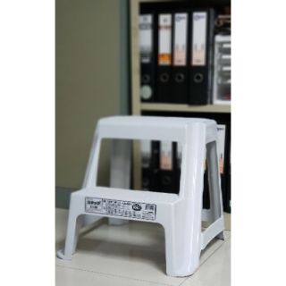 บันได 2ขั้น สูง 43 ซม.  พร้อมยางกันลื่น พลาสติกอย่างดี อย่าง…