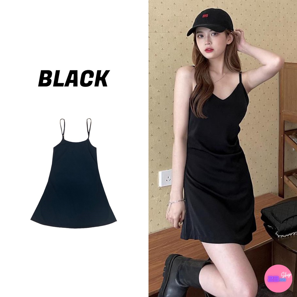 Sale80% มินิเดรสสีดำทรงบาน สายเดี่ยวปรับความยาวได้