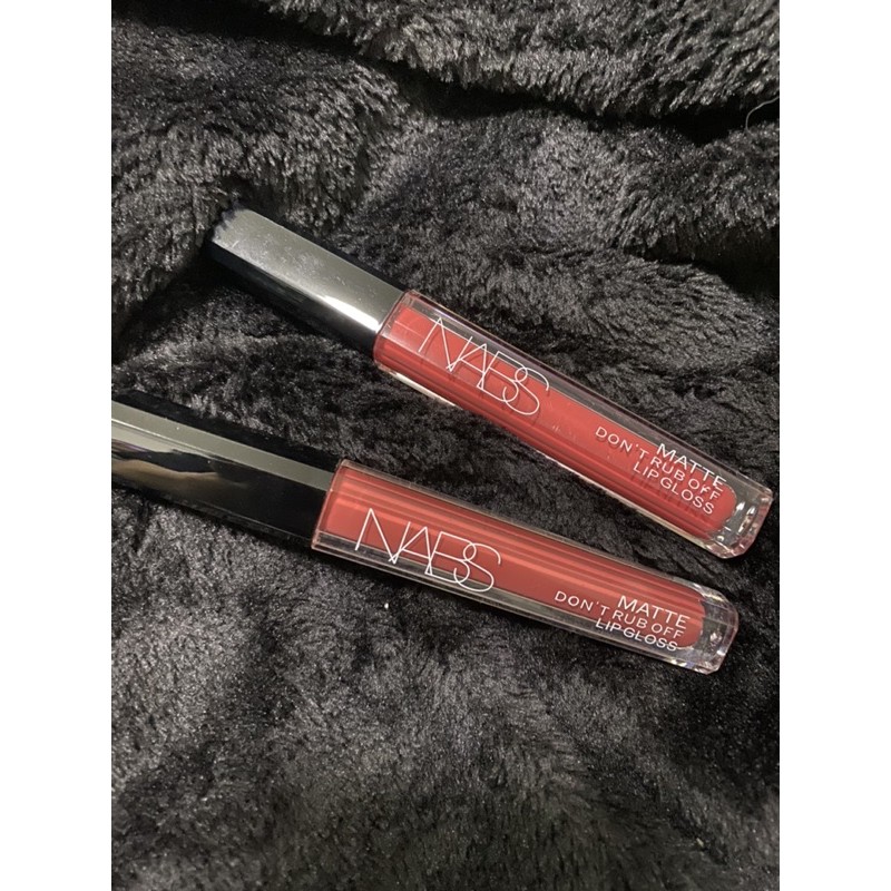 NARS LIP MATTE ลิปสติกนาร์ เนื้อแมท