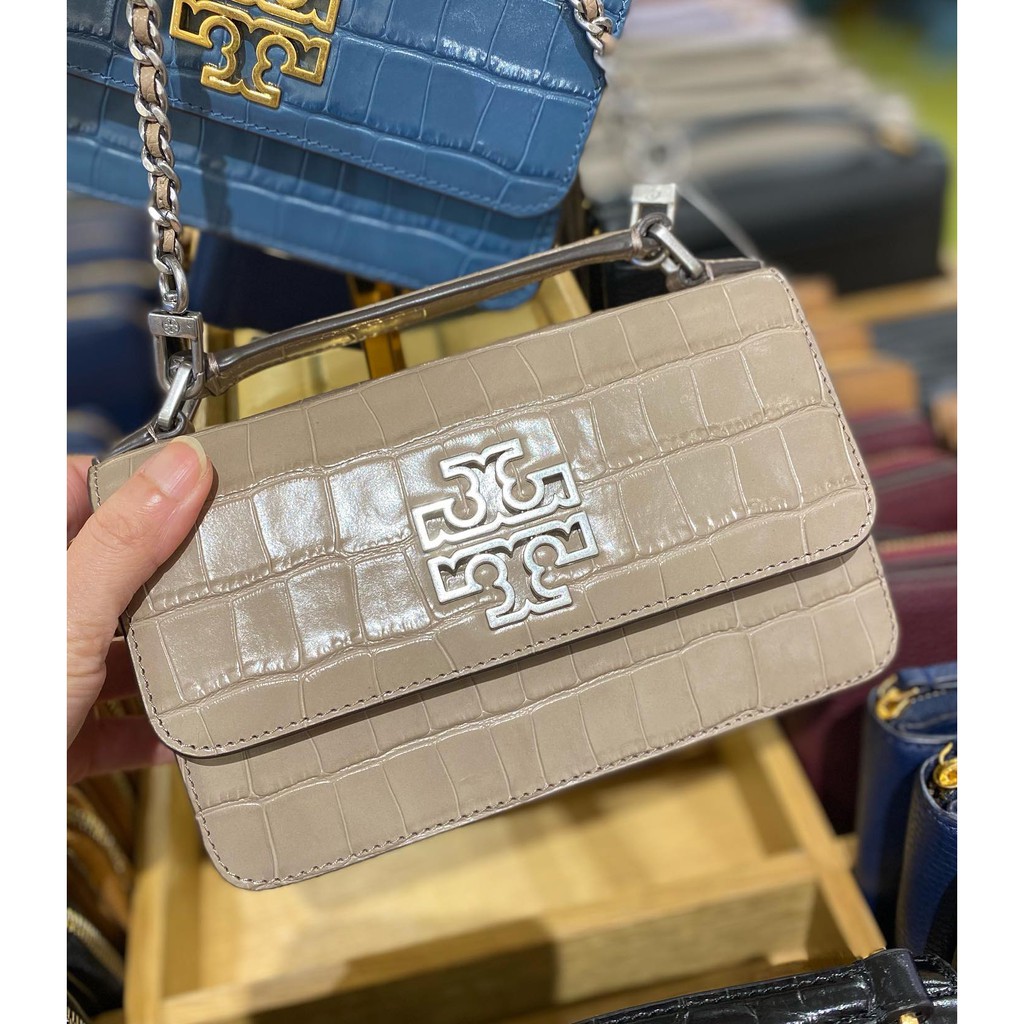 พร้อมส่ง 🔥SALE 5899🔥ราคาโครตดีจ้าาา กระเป๋า Tory Burch Britten Croc mini  top handle bag สีเทาคลาสสิคมาก | Shopee Thailand
