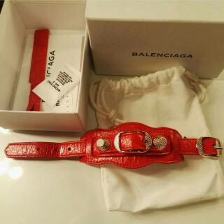 Used Balenciaga ข้อมือ สีส้มหมุดทอง size s ใช้น้อย