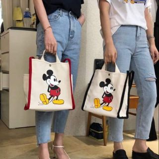 พร้อมส่ง😊)กระเป๋าผ้าmickey สะพายได้หิ้วได้ เกาหลีสุด💘