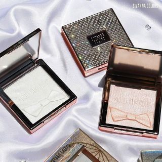 SIVANNA DIAMOND ROSE ESSENCE OIL HIGHLIGHTING POWDER : HF4029 ไฮไลท์ซิวันนา