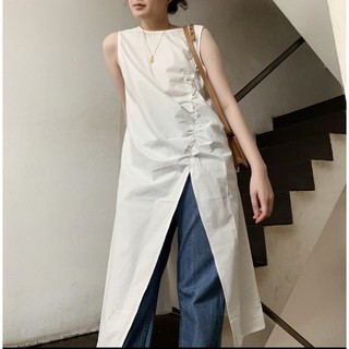 long sleeveless blouse อก 40” ยาว 42.5” สะโพก 44”