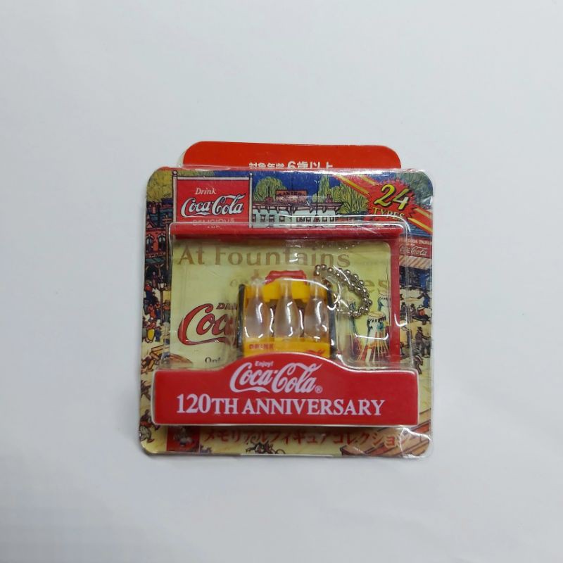 ของสะสมโค้ก พวงกุญแจลังใส่ขวดโค้กจิ๋ว Coca-Cola 120th ANNIVERSARY