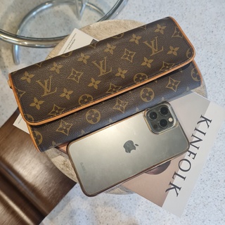 ❌❌SOLD OUT❌❌🙏 Louis Vuitton Monogram Canvas Pochette Twin GM หลุยส์พอช มือสอง พร้อมส่ง