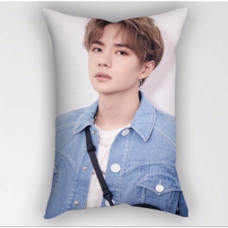 พร้อมส่ง ปลอกหมอน  wangyibo ขนาด 50x30