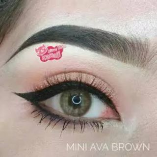 Mini Ava Brown Kitty Kawaii คอนแทคเลนส์ตาฝรั่ง / เกาหลี รุ่นฮิต (สีน้ำตาล) ค่าสายตา 0.00 + ฟรีตลับใส่เลนส์