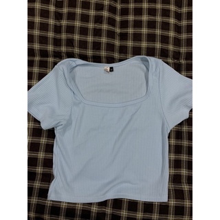 เสื้อครอปคอเหลี่ยม ไหมพรม ผ้าร่อง ส่งฟรี