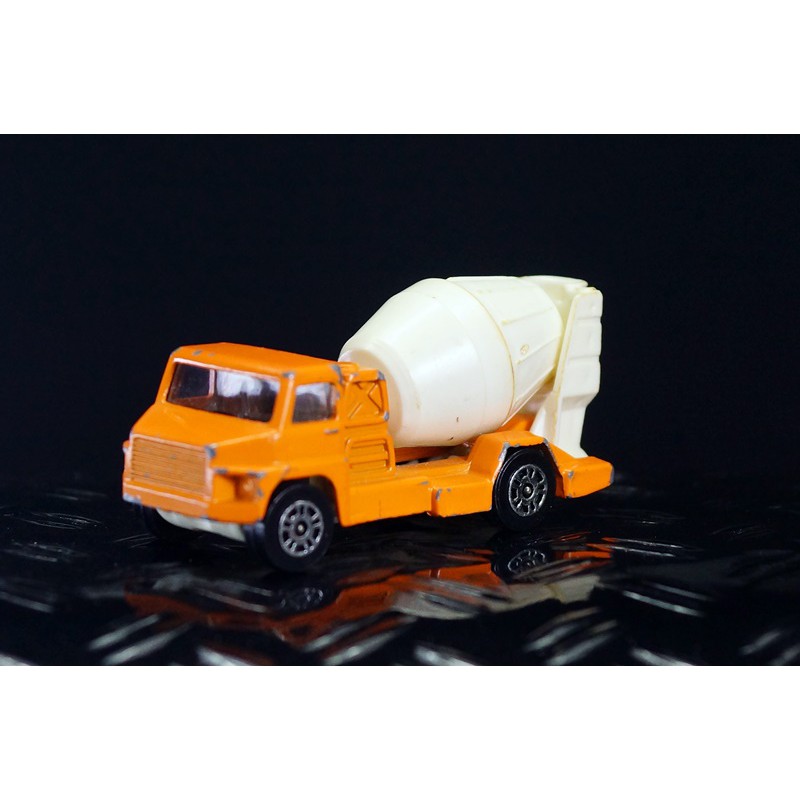 👑โมเดลรถเก่าของเล่นเก่า รถสะสมโบราณยุค60s-80s มือสอง:CORGI MOBILE CEMENT MIXER