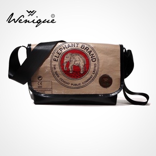 Crossbody bag รุ่น Premium  กระเป๋าสะพายข้าง ลายช้างแดง  ขนาด 28*20*10 ซม (D018)