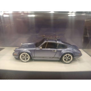 Porsche 964 Blue w. Rack 1/64