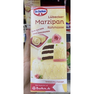 แป้งผสมสำเร็จรูป สำหรับทำขนมเค้ก 200g. Feine Marzip Anrohmasse (Dr. Oetker)