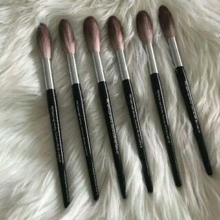 💥พร้อมส่ง💥แปรงไฮไลท์/ปัดแก้ม