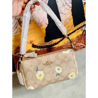 COACH NOLITA SIGNATURE WITH DAISY PRINT((C3357))