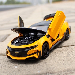 Bumblebee Camaro 1/32 ล้อแม็กเสียงและแสงดึงกลับรถของเล่น Model