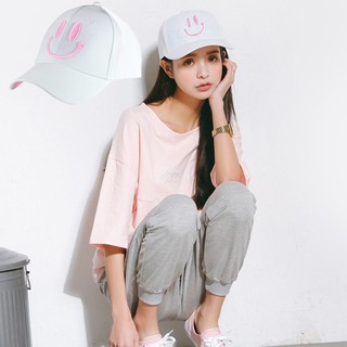 NuChon Hat หมวกแก๊ป สีขาว รุ่น BigSmile M CAP 88898 (Pink/White)