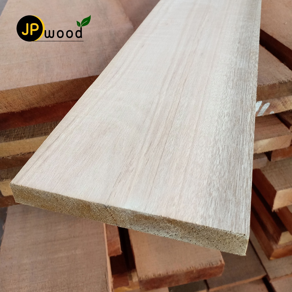 ไม้พะยอม ขนาด 0.5"x6" , 1"x4" , 1"x6" , 1"x8" , 1"x10" ไสเรียบทั้ง 4 ด้าน ยาว 1 - 2 เมตร สามารถสั่งตัดตามขนาดได้
