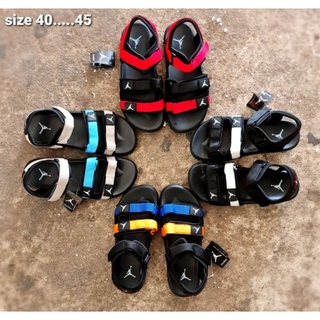 รองเท้ารัดส้น Nike ✔️