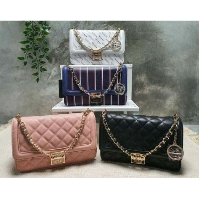 Guess แท้outlet 9" กระเป๋าถือ กระเป๋าสะพาย